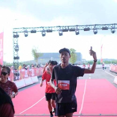 Race photo from KEDIRI HALF MARATHON 2026