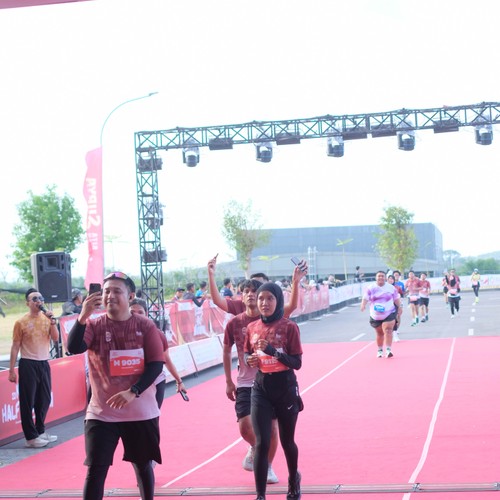 Race photo from KEDIRI HALF MARATHON 2026