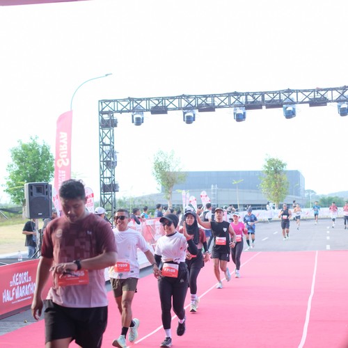 Race photo from KEDIRI HALF MARATHON 2026