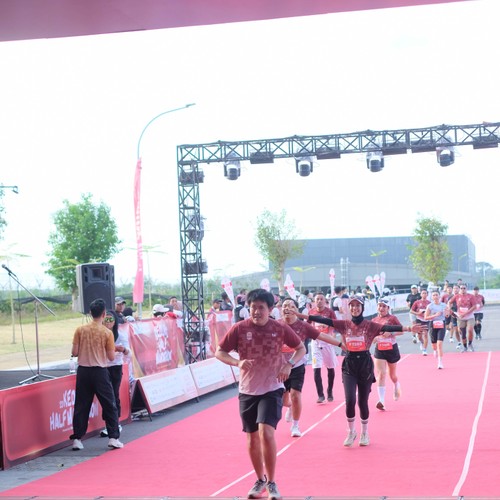 Race photo from KEDIRI HALF MARATHON 2026