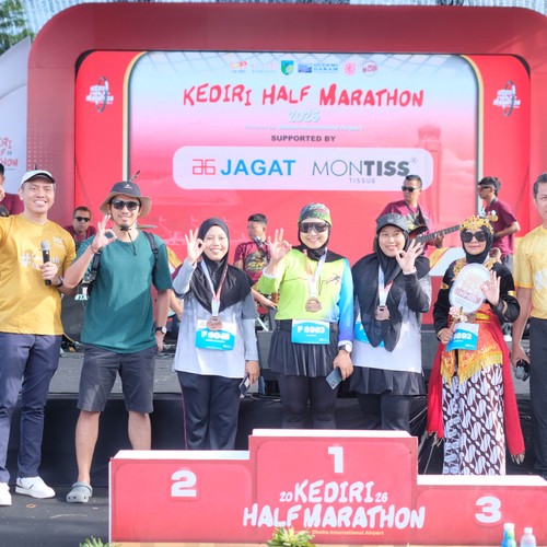 Race photo from KEDIRI HALF MARATHON 2026
