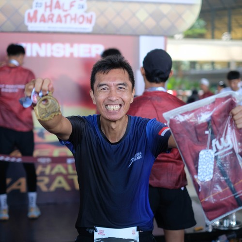 Race photo from KEDIRI HALF MARATHON 2026