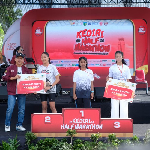 Race photo from KEDIRI HALF MARATHON 2026