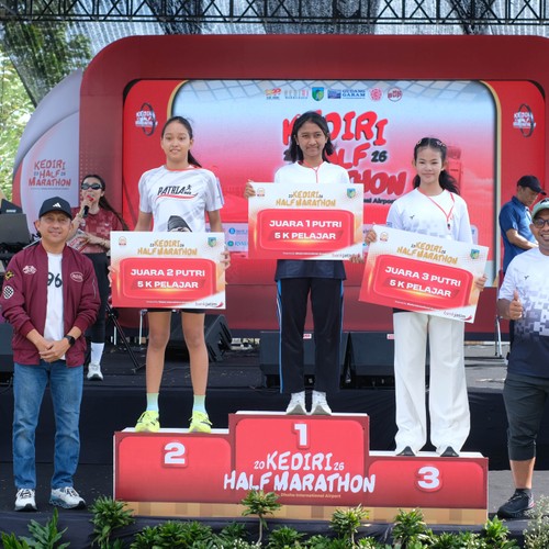 Race photo from KEDIRI HALF MARATHON 2026