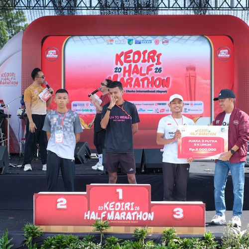 Race photo from KEDIRI HALF MARATHON 2026