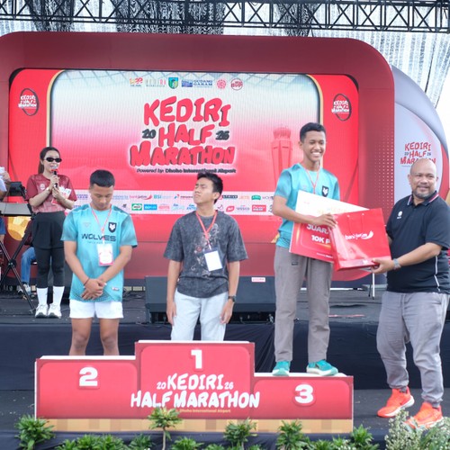 Race photo from KEDIRI HALF MARATHON 2026