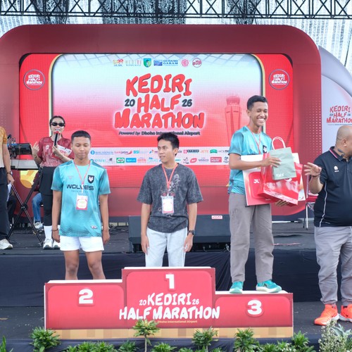 Race photo from KEDIRI HALF MARATHON 2026