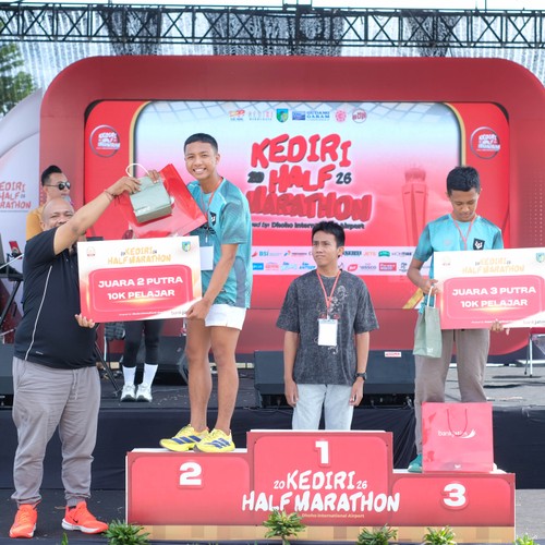 Race photo from KEDIRI HALF MARATHON 2026