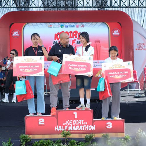Race photo from KEDIRI HALF MARATHON 2026