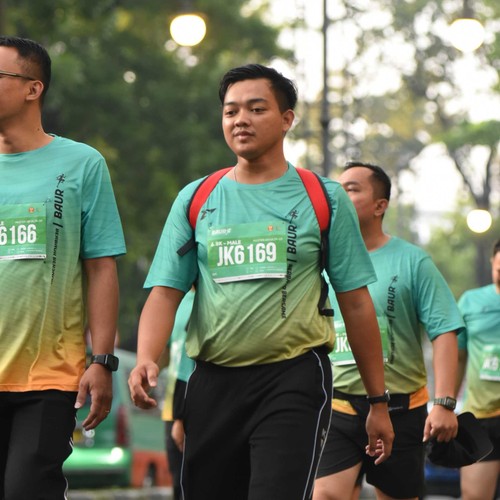 Race photo from BAUR RUN 2025