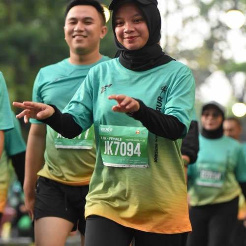 Race photo from BAUR RUN 2025