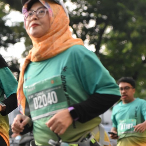 Race photo from BAUR RUN 2025
