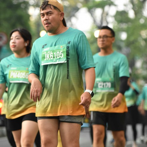 Race photo from BAUR RUN 2025