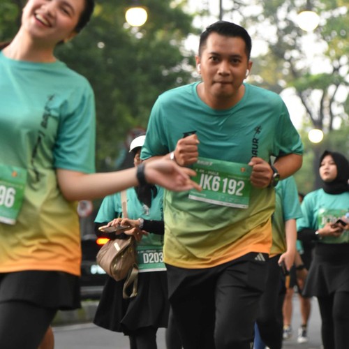 Race photo from BAUR RUN 2025