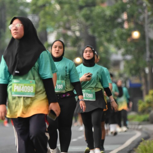 Race photo from BAUR RUN 2025
