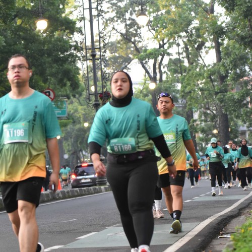 Race photo from BAUR RUN 2025