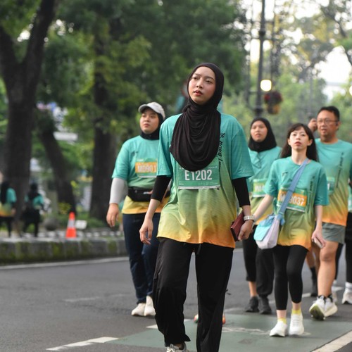 Race photo from BAUR RUN 2025
