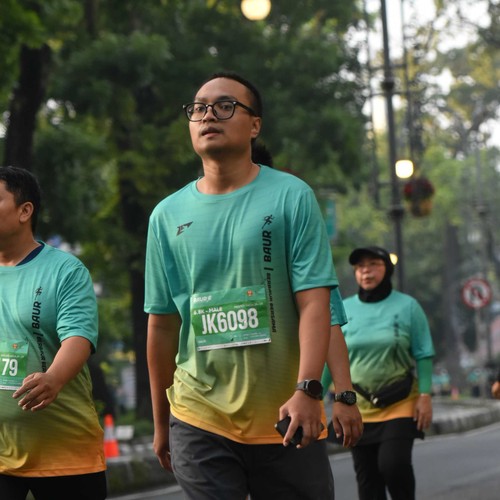 Race photo from BAUR RUN 2025