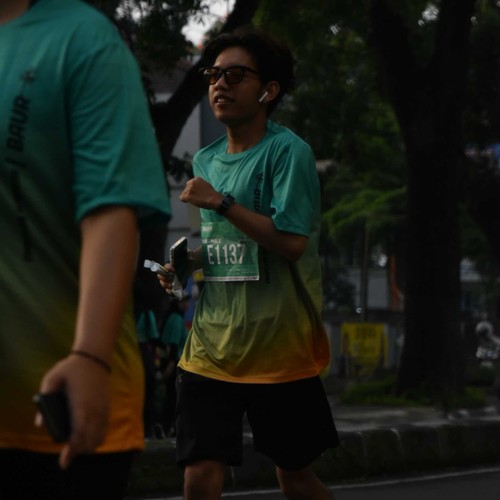 Race photo from BAUR RUN 2025