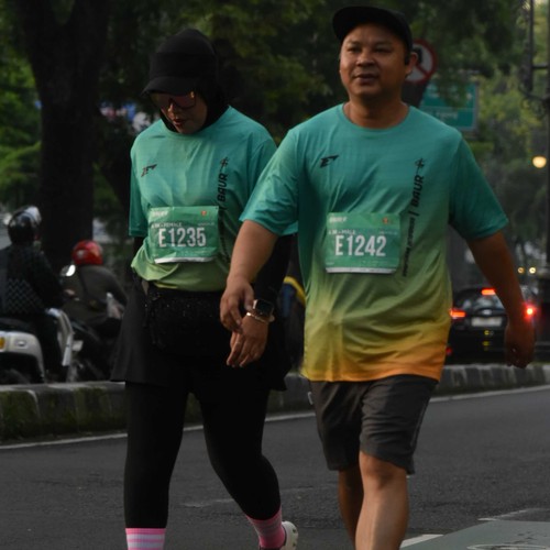 Race photo from BAUR RUN 2025