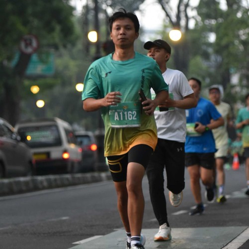 Race photo from BAUR RUN 2025
