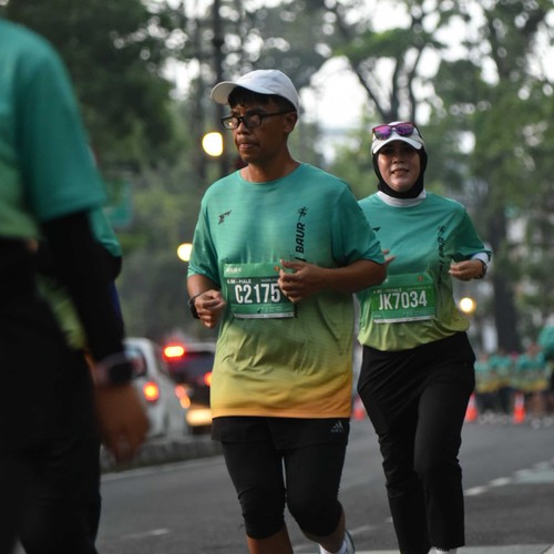 Race photo from BAUR RUN 2025