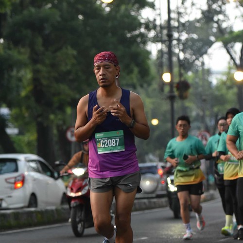 Race photo from BAUR RUN 2025