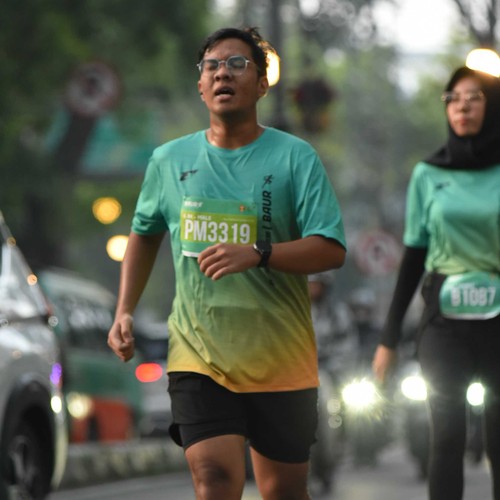 Race photo from BAUR RUN 2025