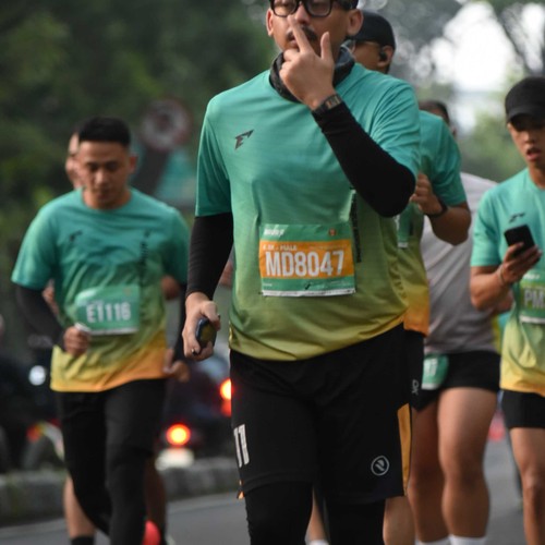 Race photo from BAUR RUN 2025