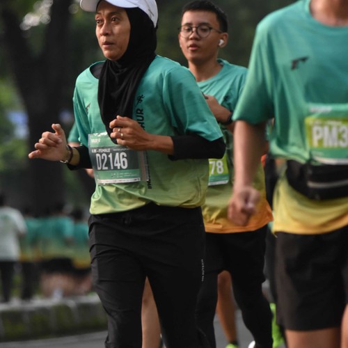 Race photo from BAUR RUN 2025