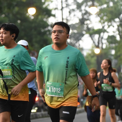 Race photo from BAUR RUN 2025