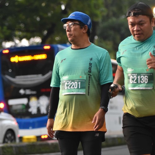 Race photo from BAUR RUN 2025