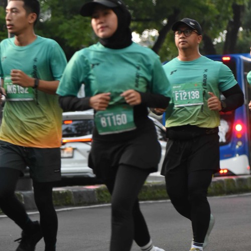 Race photo from BAUR RUN 2025