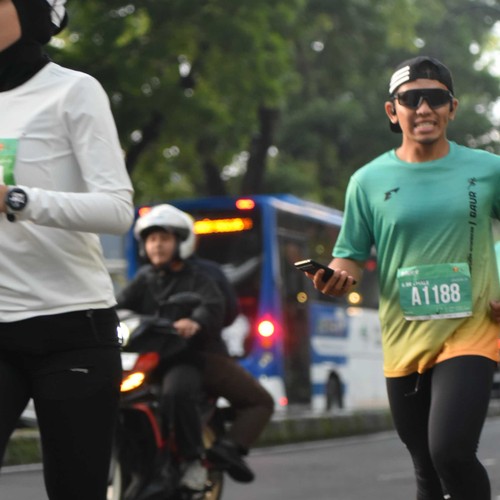 Race photo from BAUR RUN 2025