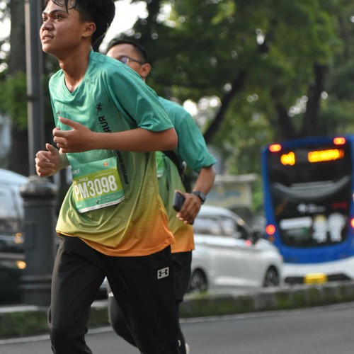 Race photo from BAUR RUN 2025