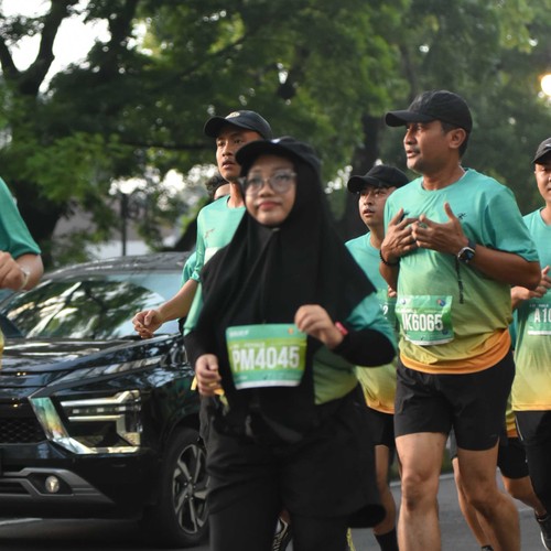 Race photo from BAUR RUN 2025