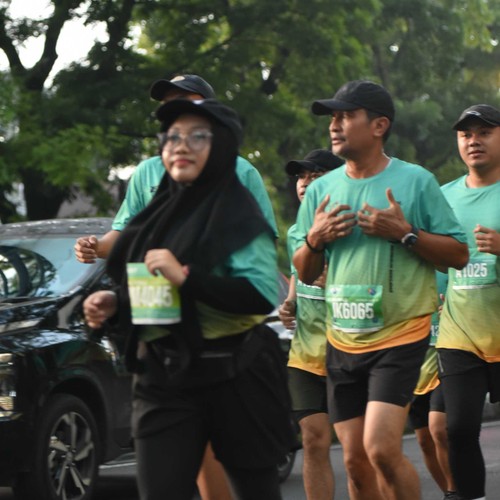 Race photo from BAUR RUN 2025