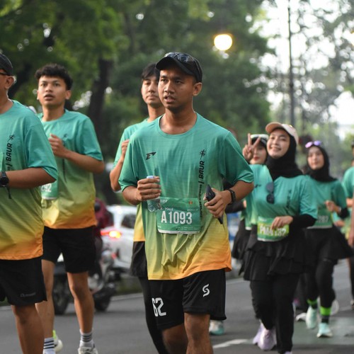 Race photo from BAUR RUN 2025