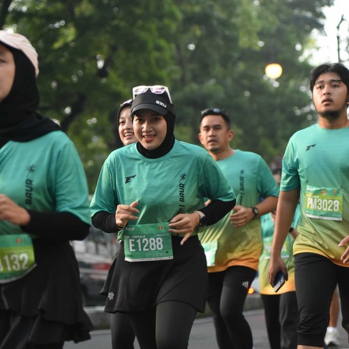Race photo from BAUR RUN 2025