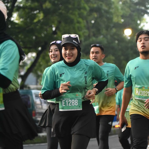 Race photo from BAUR RUN 2025