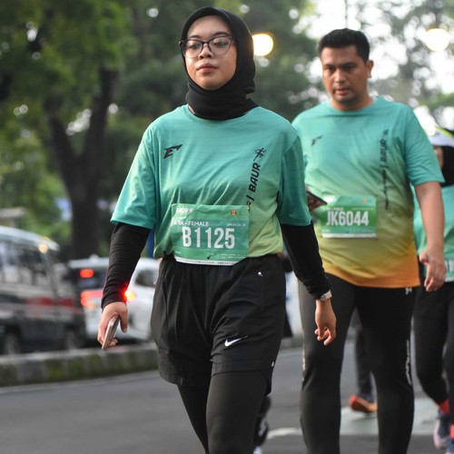 Race photo from BAUR RUN 2025