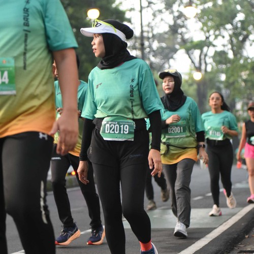 Race photo from BAUR RUN 2025