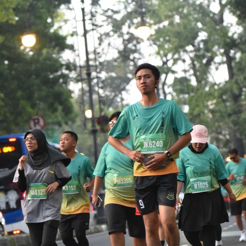 Race photo from BAUR RUN 2025