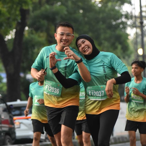 Race photo from BAUR RUN 2025