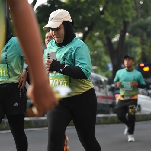 Race photo from BAUR RUN 2025