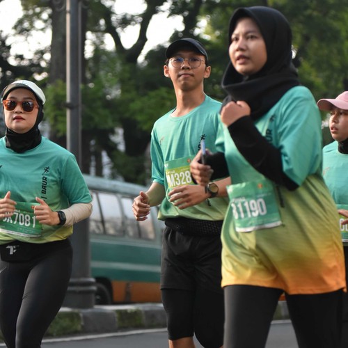 Race photo from BAUR RUN 2025