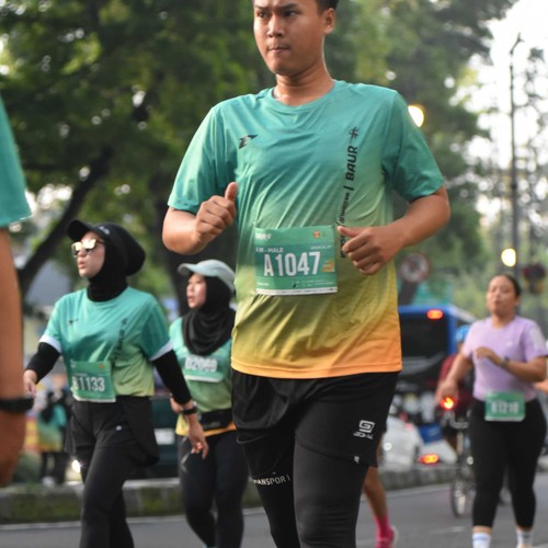 Race photo from BAUR RUN 2025