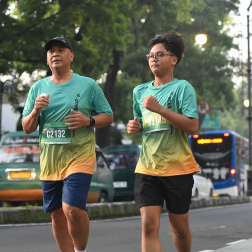 Race photo from BAUR RUN 2025