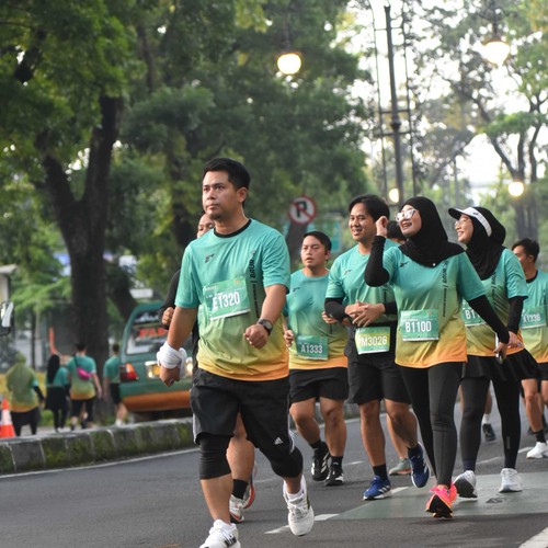 Race photo from BAUR RUN 2025