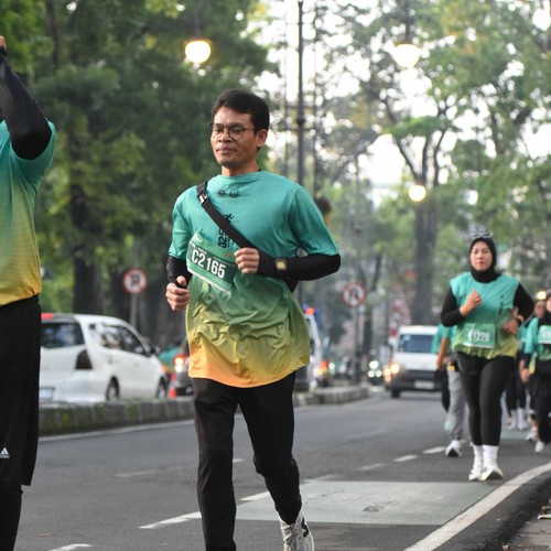 Race photo from BAUR RUN 2025